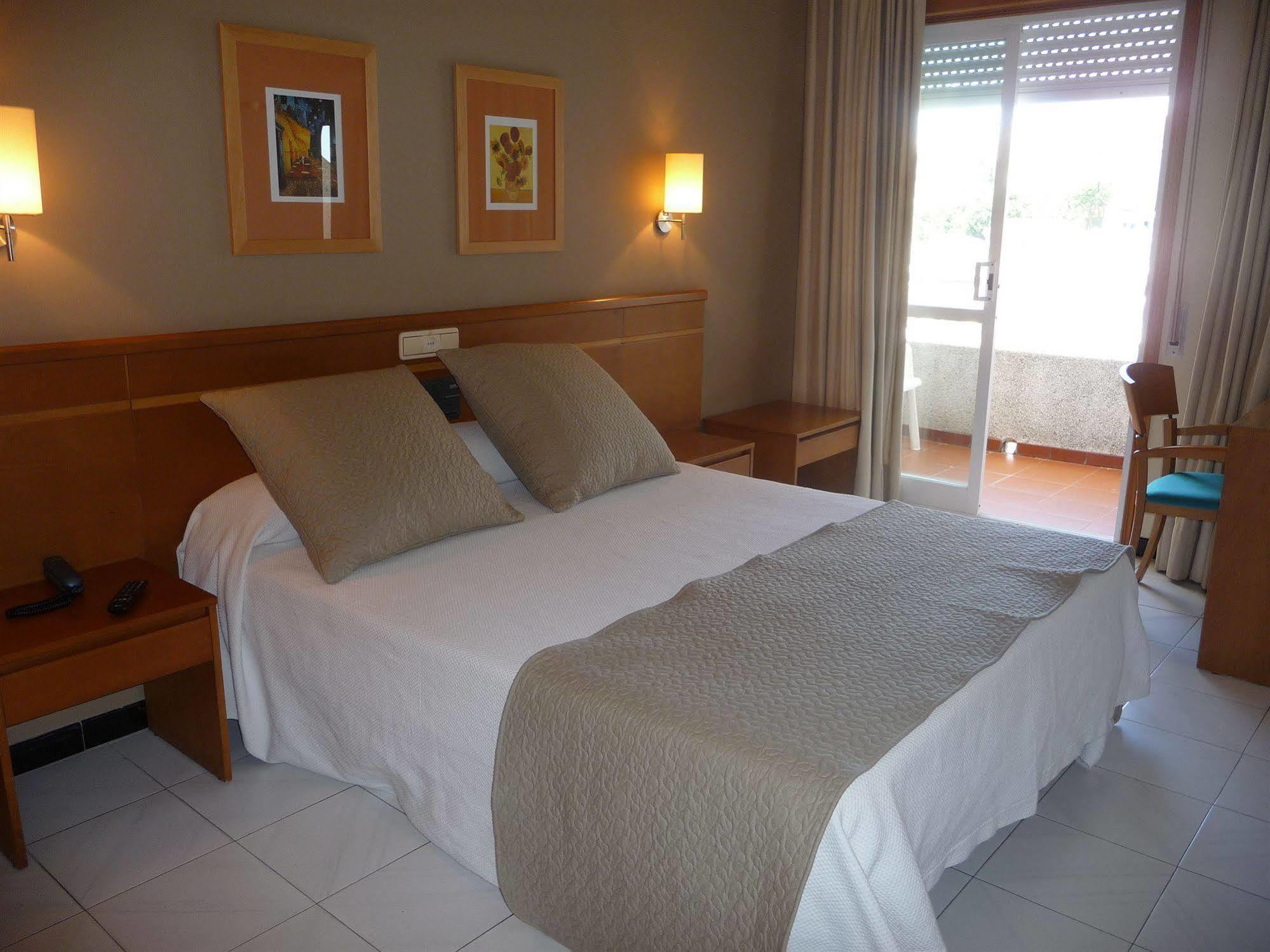 Hotel Atalaya I Портоново Екстериор снимка