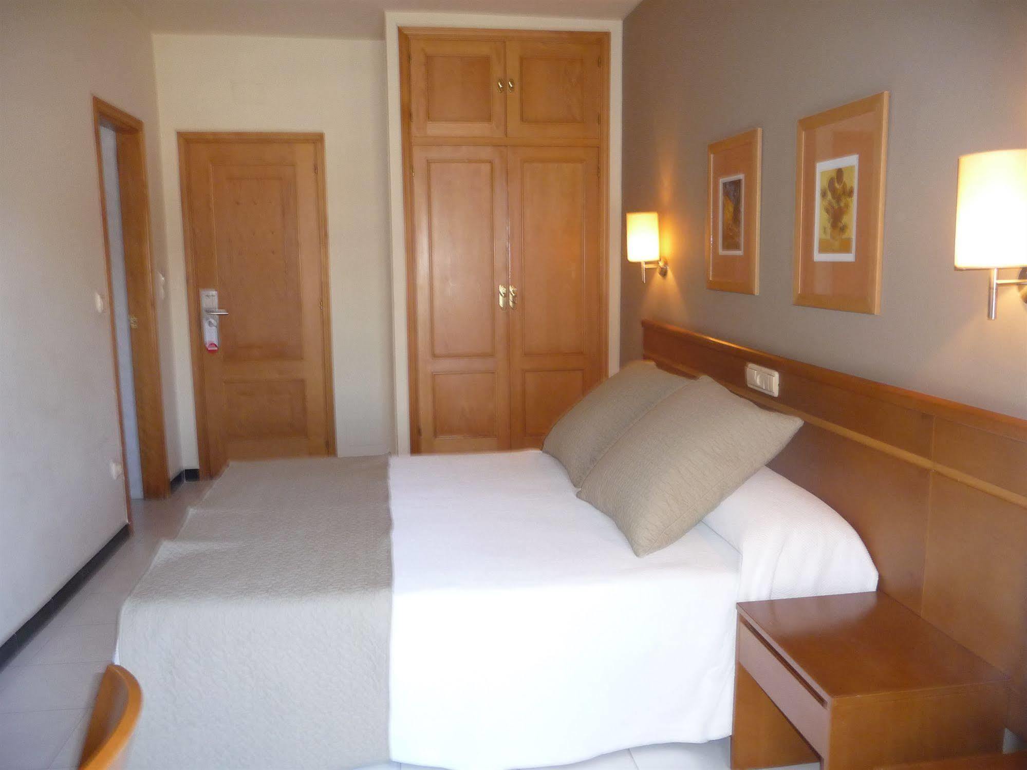 Hotel Atalaya I Портоново Екстериор снимка